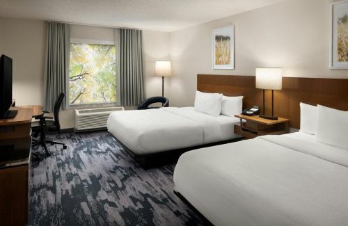 Lake Forest Hotel | Fairfield Inn & Suites Portland South/Lake Oswego