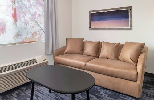 Saginaw Hotel | Fairfield Inn & Suites Saginaw