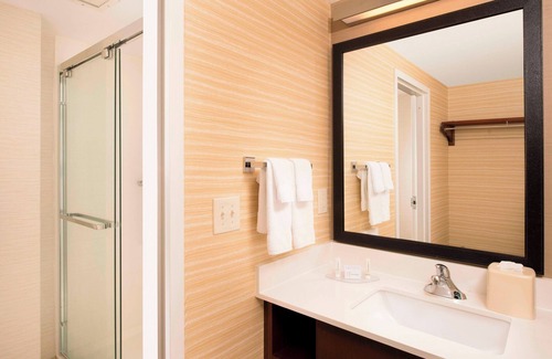 East Greenbush Hotel | Fairfield Inn & Suites Albany East Greenbush