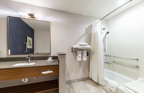Gainesville Hotel | Fairfield Inn & Suites by Marriott Gainesville I-35