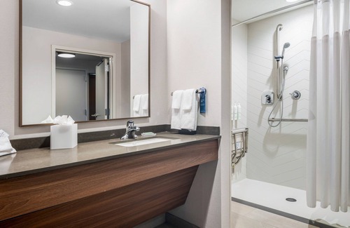 Gladstone Hotel | Fairfield Inn & Suites by Marriott Kansas City North/Gladstone