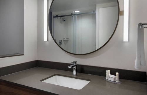 Williamstown Hotel | Fairfield Inn & Suites by Marriott Williamstown