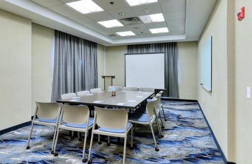 Avenel Hotel | Fairfield Inn & Suites Woodbridge