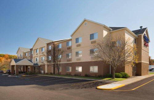 Poland Hotel | Fairfield Inn & Suites Youngstown Boardman Poland