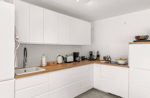 Bielefeld Apartment | Fairmieten: Exklusive Suite I Terrasse I Parkplatz I Netflix