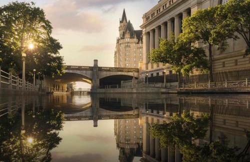 Byward Market - Parliament Hill Hotel | Fairmont Chateau Laurier
