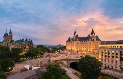 Byward Market - Parliament Hill Hotel | Fairmont Chateau Laurier