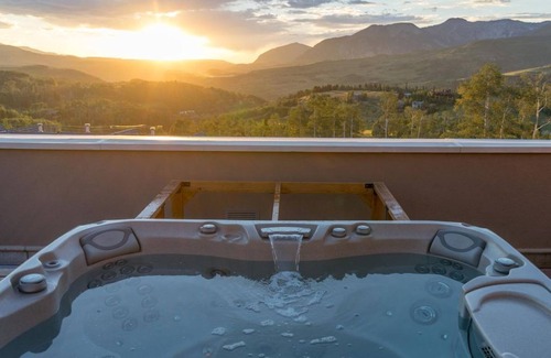 Mountain Village Condo | Fairmont Heritage Place - Franz Klammer Lodge