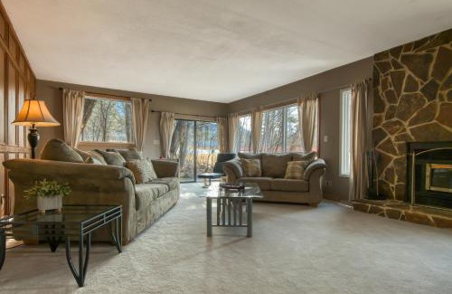 East Kootenay House | Fairmont Hot Springs, 3 Bedroom Vacation Home