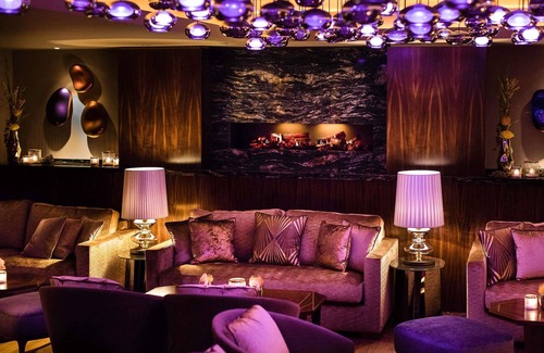 Neustadt Hotel | Fairmont Hotel Vier Jahreszeiten Hamburg