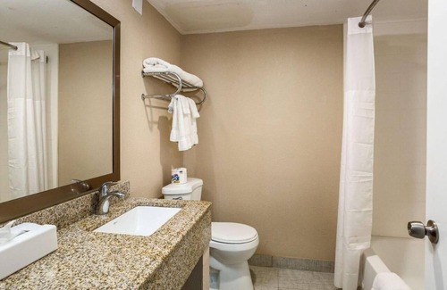 Delaware Water Gap Hotel | Fairmount Inn & Suites -Stroudsburg