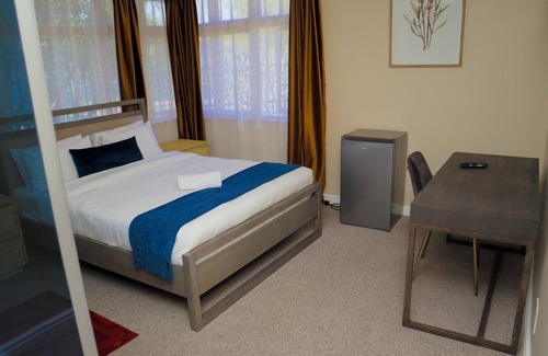 Goodwood Cabin | FAIRSTAY LODGE- SELF CATERING ACCOMMODATION IN PAROW CAPE TOWN