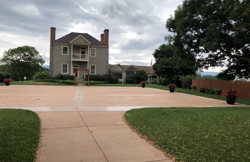 Front Royal House | Fairview House