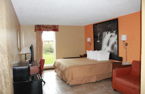 Jonesboro Hotel | Fairview Inn & Suite