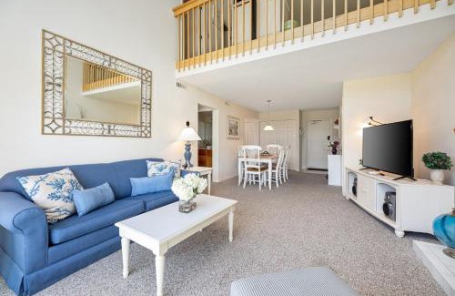 Acme Apartment | Fairway Breeze Retreat