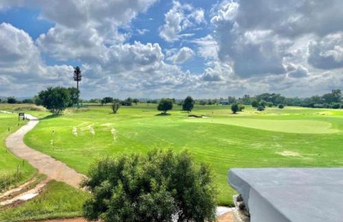 Vredefort House | Fairway Escape