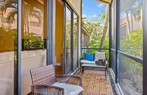 Hunt Club House | Fairway Haven "A PGA Fairway Retreat Beauty"
