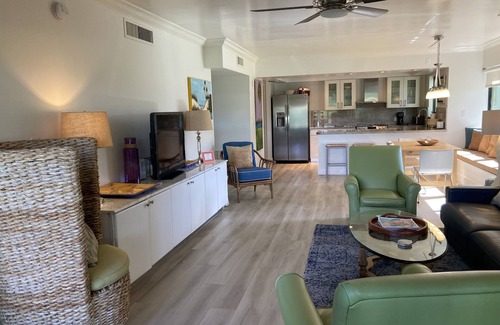 Key Largo Condo | Fairway Lakes 2/2 on Dolphin Course Newly Renovated