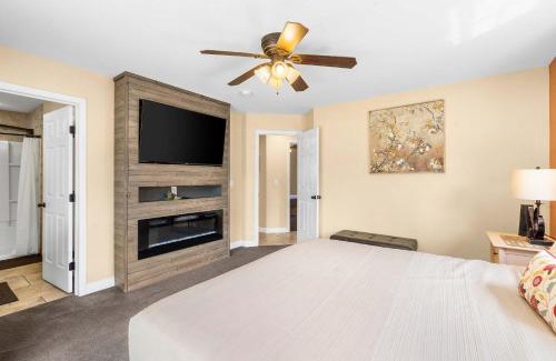 Table Rock House | Fairway View Escape - For 8