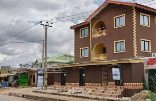 Ota Apartment | Fairways Apartments: 2 bedroom apartment 10 mins from Winners Chapel Ota