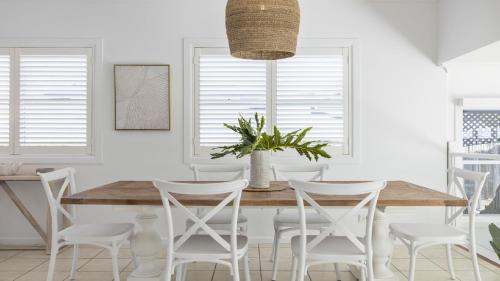 Sawtell House | Fairways Beach House - Pool, Golf, Sawtell Village, Family Friendly