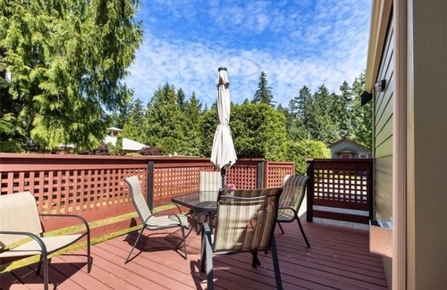 Regional District of Nanaimo Cottage | Fairwinds Cottage - Vancouver Island Getaway