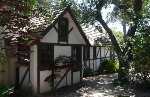 Southeast Carmel Cottage | Fairytale Comstock Cottage In the Heart of Carmel-by-the-Sea Walk to everything