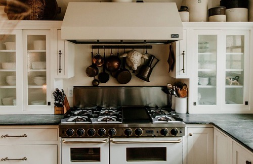 Creston House | Fairytale Villa Quintessential Countryside