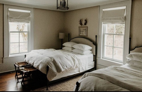 Creston House | Fairytale Villa Quintessential Countryside