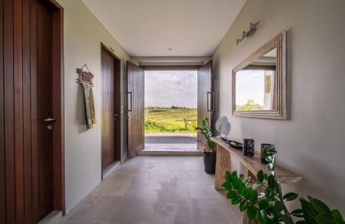 Batu Bolong Villa | Fajar Villa Canggu