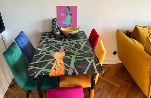 Oliwa Apartment | Fajna Sztuka Art Space! Cudowne mieszkanie z duszą