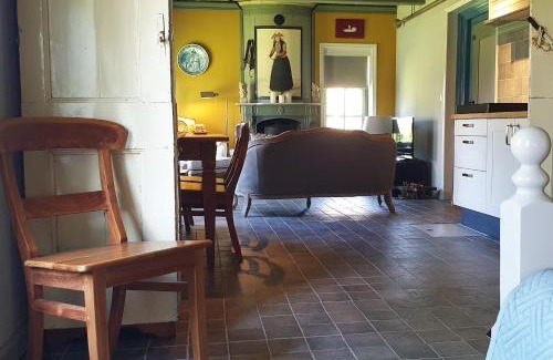 Jirnsum House | Fakânsjehûs Sfeervol met fijne tuin