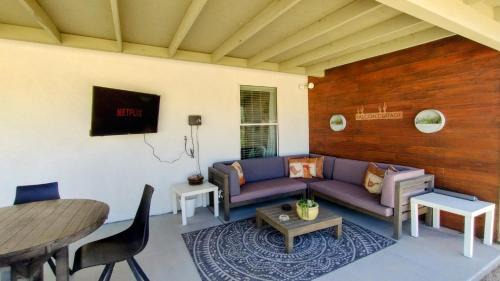 Pahrump Apartment | Falcon Cottage