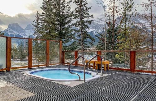 Canmore House | Falcon Crest Sunrise Retreat