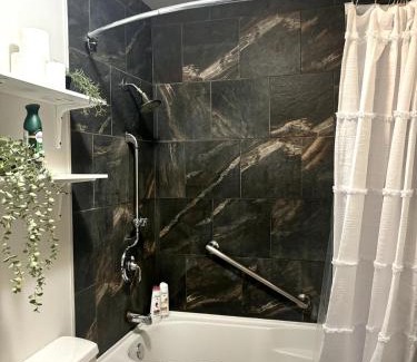 Calgary Apartment | Falcon Escape