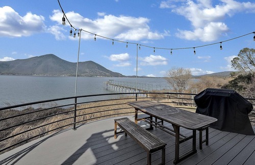 Clearlake House | Falcon Haven- Waterfront Home