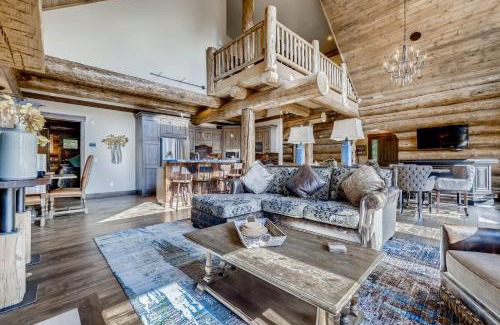 Breckenridge Heights House | Falcon Mews Lodge Stunning Luxury Mountain Home