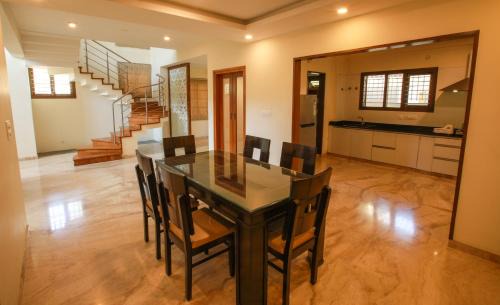 Yelahanka Bed & Breakfast | Falcon Suites Yelahanka New Town