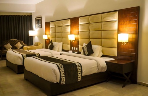 Lahore Hotel | Faletti's Express - Shimla Hill