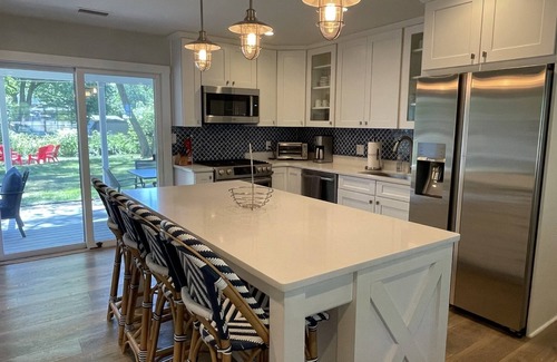New Buffalo House | Fall 2 nt min Quiet neighborhood Blks to town/beach Grill Fire Pit