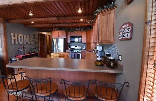Lake City House | FALL 2023 DATES OPEN!nLuxury beach resort home on beautiful Lake Missaukee