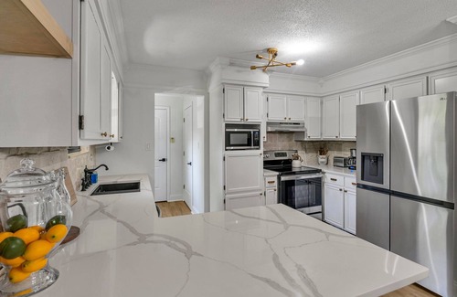 Inglefield House | Fall Bliss: Charming 3BR Home with Sauna & Hot Tub