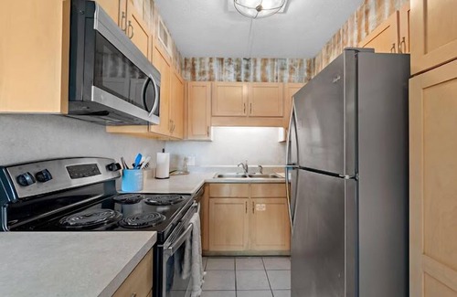 Panama City Beach Condo | 🏝Fall Break THE SUMMIT 3rd FLOOR🏝 BEACH CHAIRS INCLUDED! Beach Front Fun - PCB