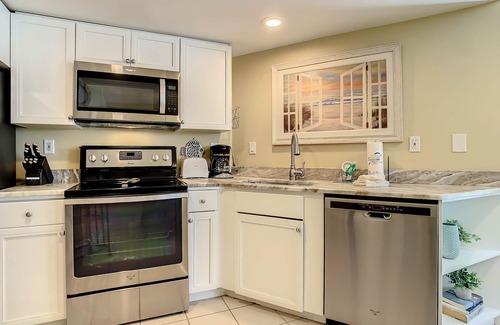 St. Pete Beach Condo | FALL DATES AVAILABLE TOP FLOOR-GULF FRONT PREMIUM CONDO ⭐️⭐️⭐️⭐️⭐️ RATED
