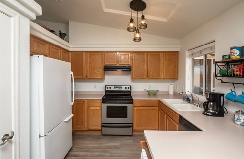 Lake Havasu City House | Fall Discount! Enjoy the private pool/spa under the stars. Many amenities!