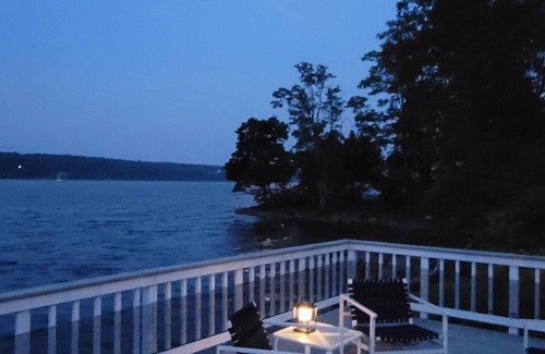 Malden House | Fall Foliage Spectacular Hudson River Waterfrt/3 Bdrm/Pool/Quiet St/Magnfct View