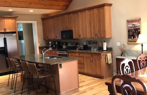 Sawyer House | Fall getaways and last minute summer dates available for Michigan vacation home!