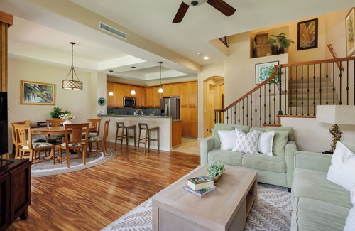 Kamuela House | Fall in Hawaii! See Our Location!.Read Our Reviews!.So Many Extras!