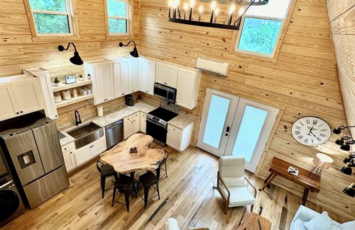 Cub Run Cabin | ✨🍂Fall in🧡 NEW A-Frame Cabin near Mammoth Cave National Park with lake views!