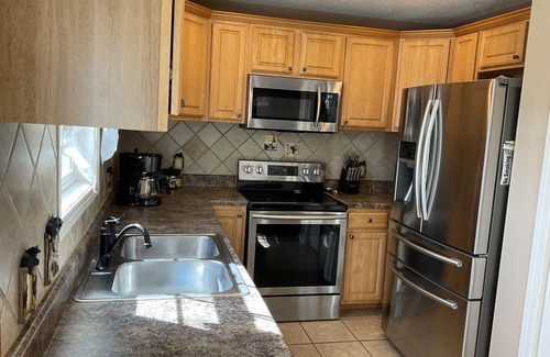Bristol House | Fall in the Smokies! 3 BR 2.5 bath with Master Suite. Close to everything!